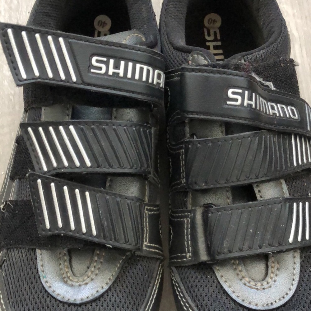 Shimano cycling shoes size 7 men or 40cm